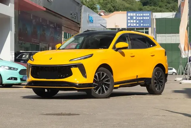 SUV风行T5 EVO，标配197马力+6.6升油耗，10.39万可拿下