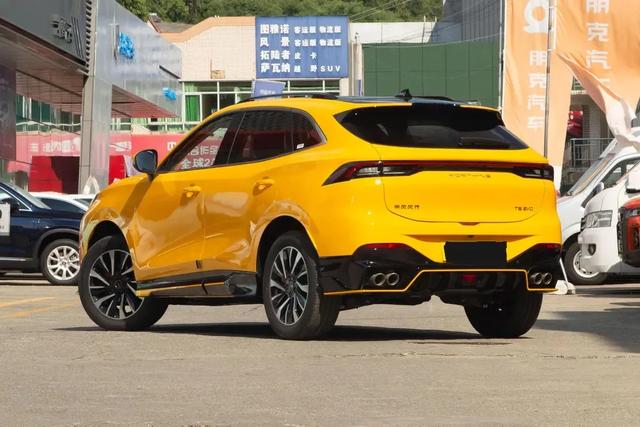 SUV风行T5 EVO，标配197马力+6.6升油耗，10.39万可拿下